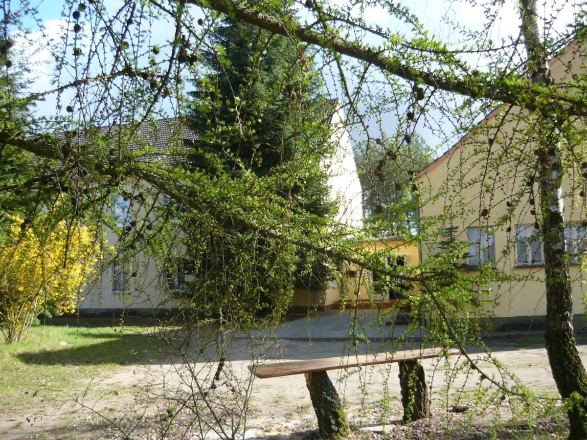 Schoene Wohnung Nossentiner Huette Exterior photo